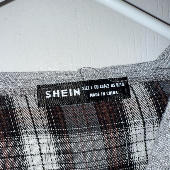 SHEIN Plaid Cropped Hoodie - Black and Gray - Picture 4 of 4
